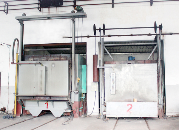 Heat treatment furnace